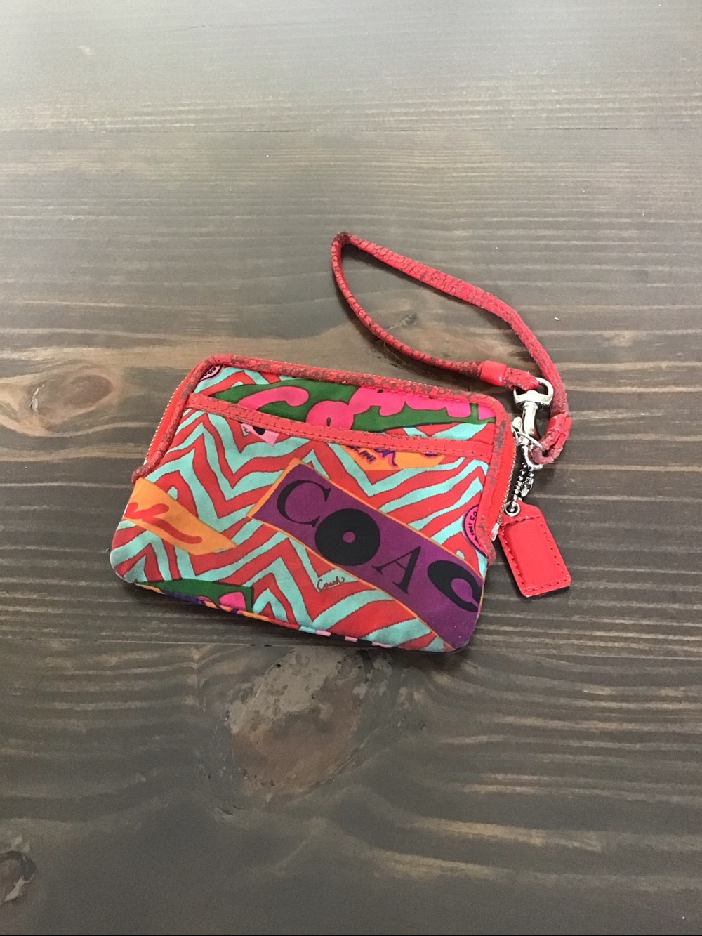 Vintage Y2K Coach Poppy Graffiti wallet wristlet